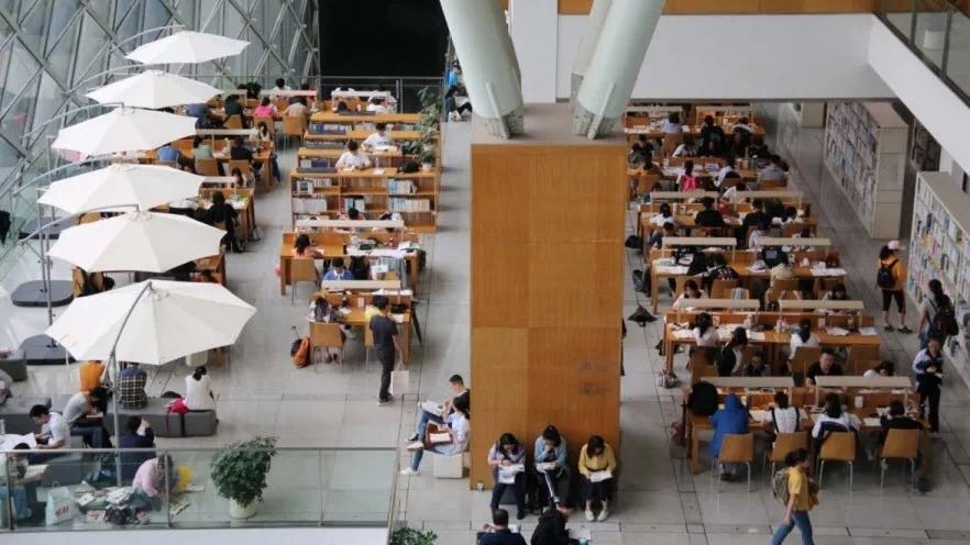 这就是深圳！7.1万人次读者假期涌入图书馆