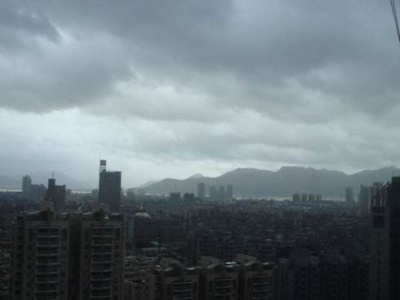 还是雨雨雨！深圳今年第四次入夏“泡汤”