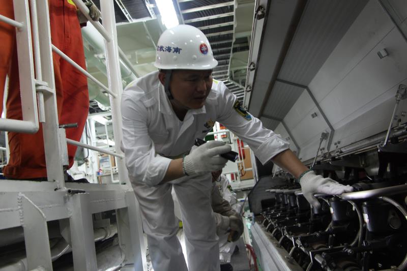 爱国情 奋斗者｜裴继文：“救捞勇士”战风斗浪守护船舶“心脏”