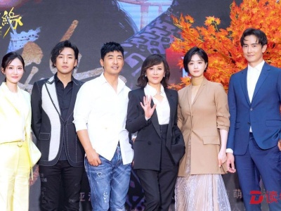 杨亚洲首拍民国戏《半生缘》 刘嘉玲在剧中穿了150多身旗袍 