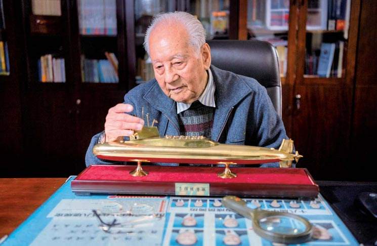 大力弘扬新时代科学家精神系列评论之四 | 淡泊名利 潜心研究