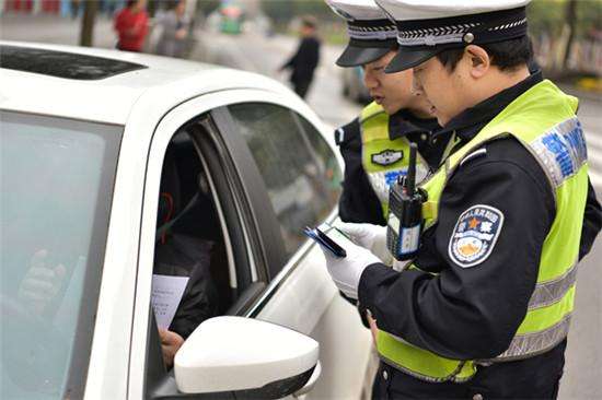 这些机动车违法未及时处理 深圳交警点名通告：将面临更严处罚