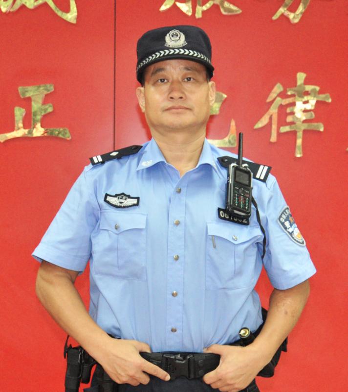 每日警星 | 袁进军：用行动诠释忠诚与奉献