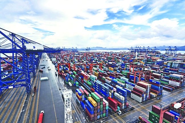 深圳港2019年上半年集装箱吞吐量同比增长2.75%        