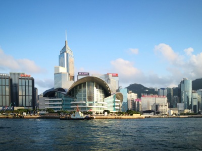 香港金管局候任总裁余伟文表示：将继续提升香港金融业的竞争力