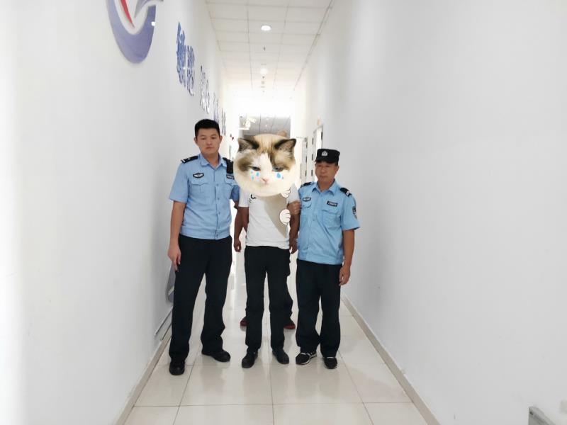 这个逃犯狡猾似狐，但还是难逃过铁路警方的火眼金睛