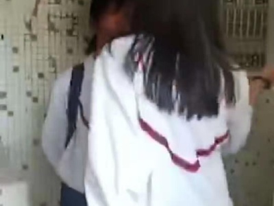 潮州初一女生在公厕遭多名学生扇脸！官方通报来了