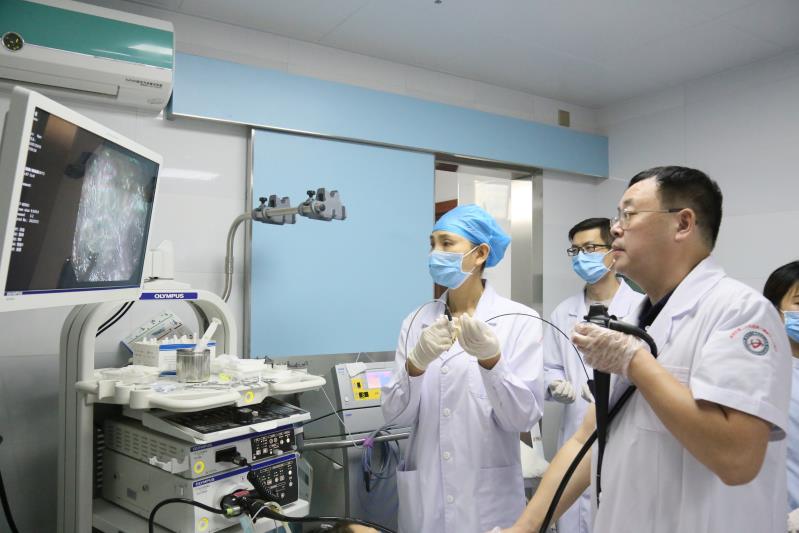 吞咽困难20年，经口内镜手术半小时解除