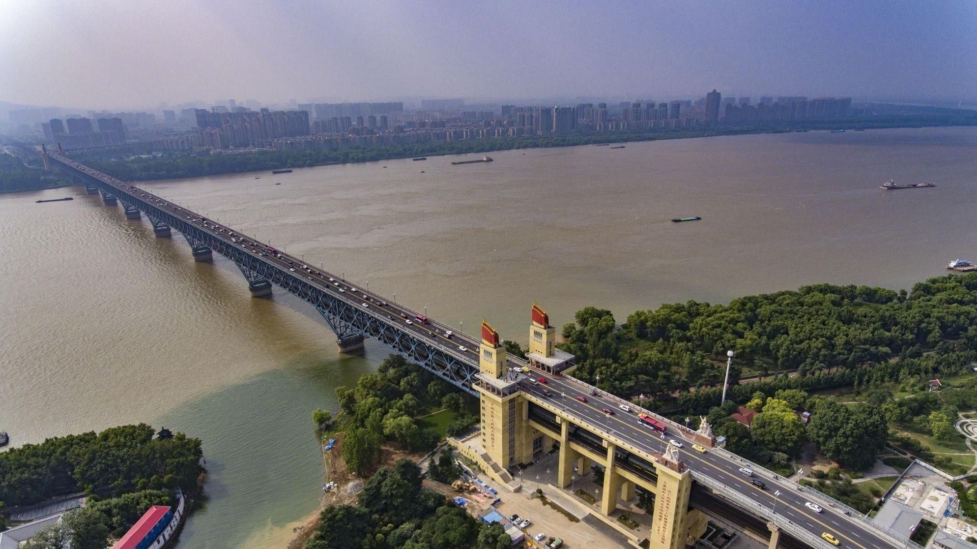中国力量——走进中国大工程大项目︱南京长江大桥：激励几代中国人的伟大工程