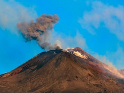 出行请注意！意大利火山喷发致西西里岛两机场关闭