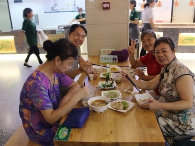 长者食堂128家、助餐服务点20个，深圳老人关心的“就餐难”半年报来了