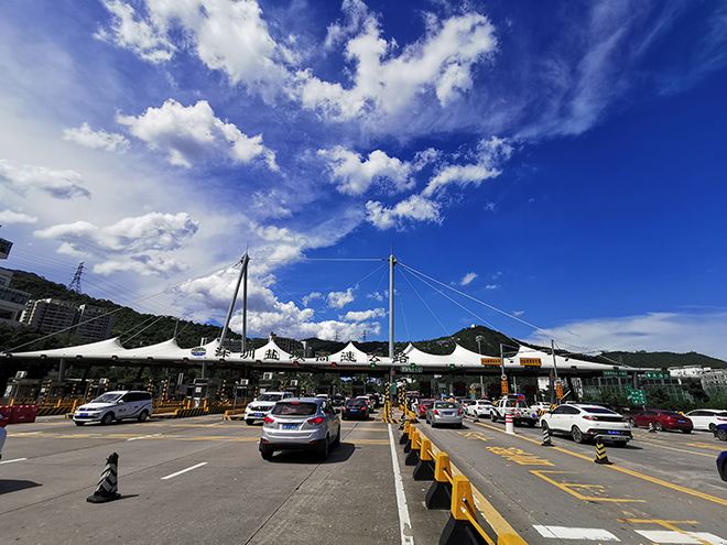深圳大小梅沙等6个收费站将拆除 推进启用坝光主线收费站