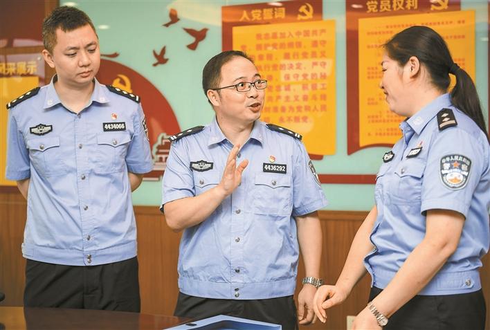 不忘初心 牢记使命·榜样 | 纪旻：在党建工作中开拓创新