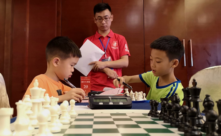 700多名小选手参赛！广东省青少年国际象棋锦标赛在龙岗布吉举行