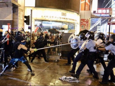 香港特区政府发表声明 严厉谴责激进示威者升级暴力行为