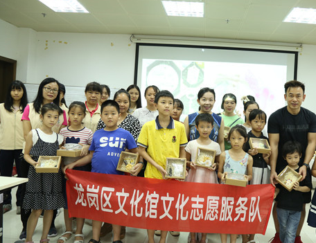 龙岗区文化馆开展主题石膏展及体验活动  