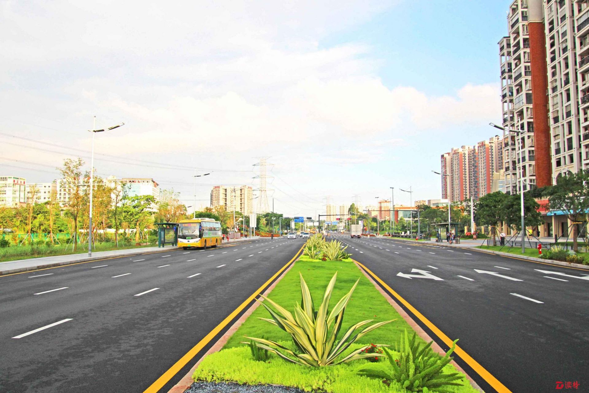 观天路扩建段完工通车：东西横贯龙华，连通大浪观澜