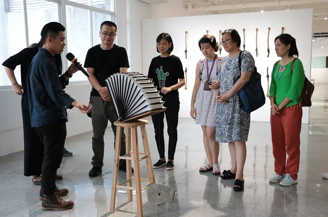 看展 | 李晓巧、冯晓峰双个展呈现艺术思考