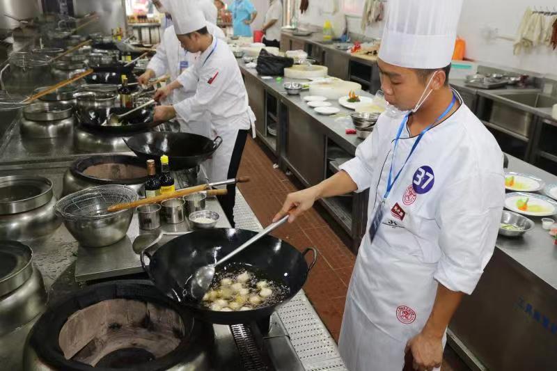 深圳市第二届烹饪精英广府风味菜烹饪挑战赛举行