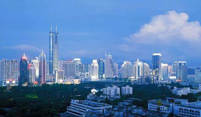 罗湖区委常委会：以更大力度推进改革助力深圳建设先行示范区