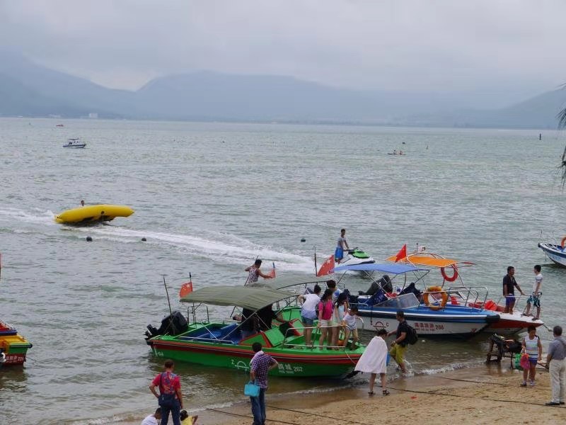 较场尾片区整治海上休闲活动“不规范经营” 安全管理有成效