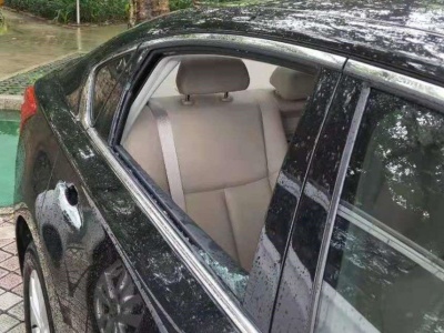 5辆小车被破窗盗窃 龙岗警方一天破案