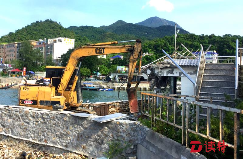 加快鹏城河、杨梅坑河综合整治  大鹏新区集中拆除河道建筑2884余平米