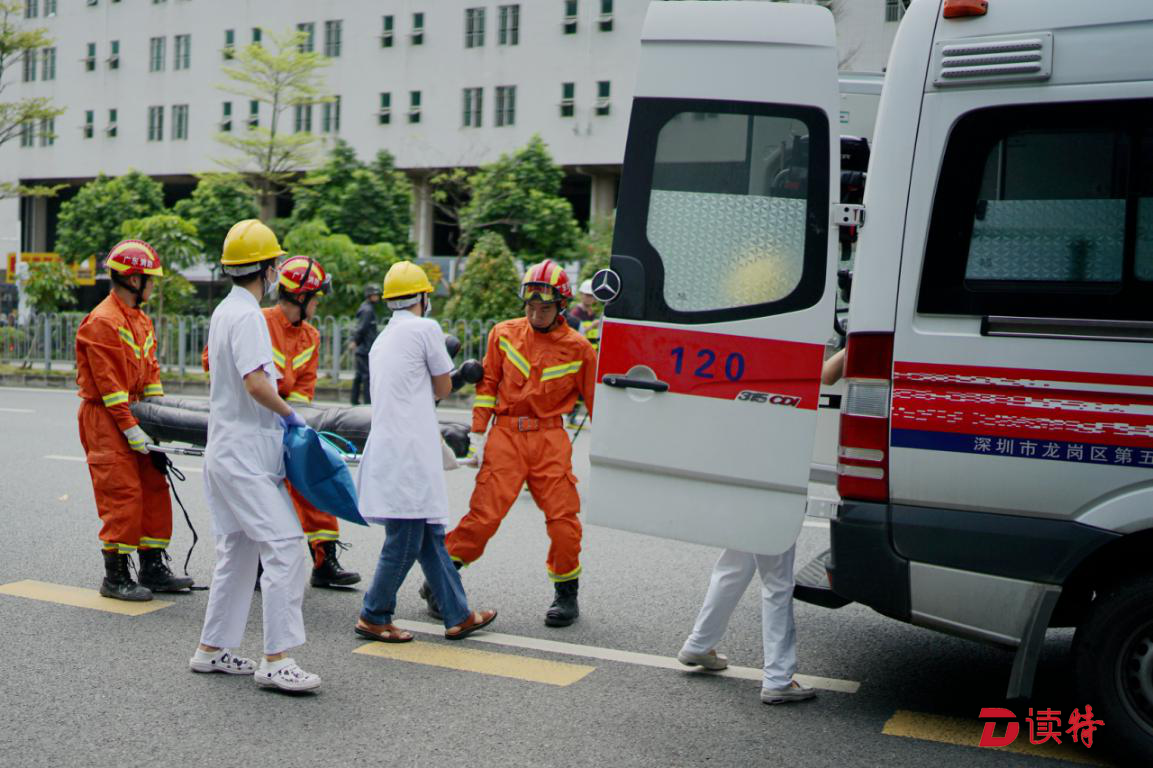 道路“边坡坍塌”？别慌，这是突发事故应急演练
