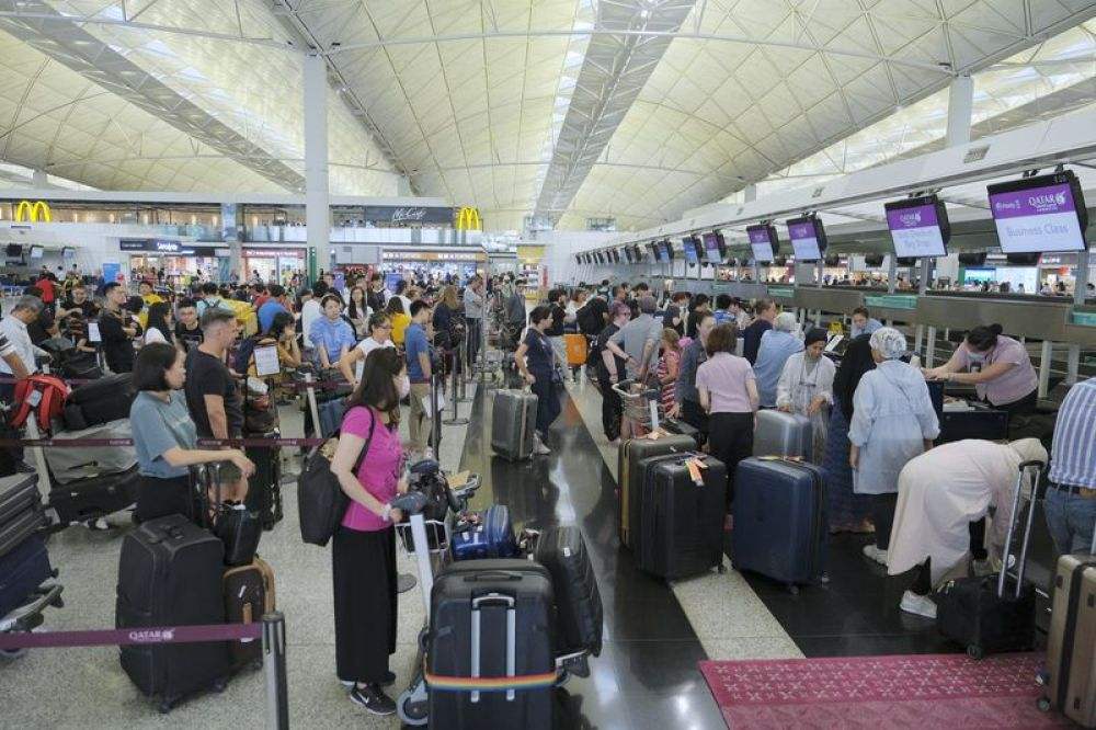 香港机管局：继续实施进出管制安排 煽动或教唆他人违反禁制令也将受到相应处罚