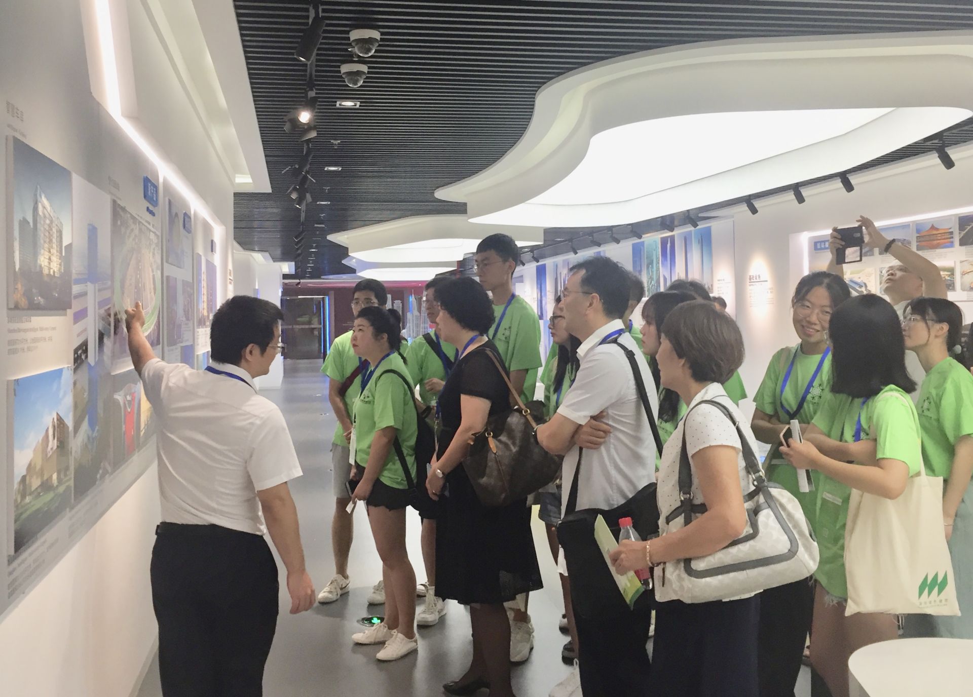 全国青年学生绿色建筑夏令营亮眼深圳