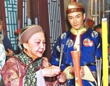 香港演员夏萍去世享年82岁 曾演《九品芝麻官》
