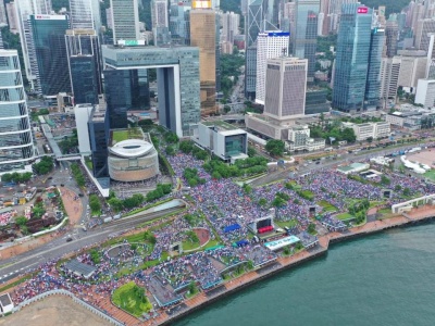 “对话总比对抗好”——访香港最大政团民建联主席李慧琼