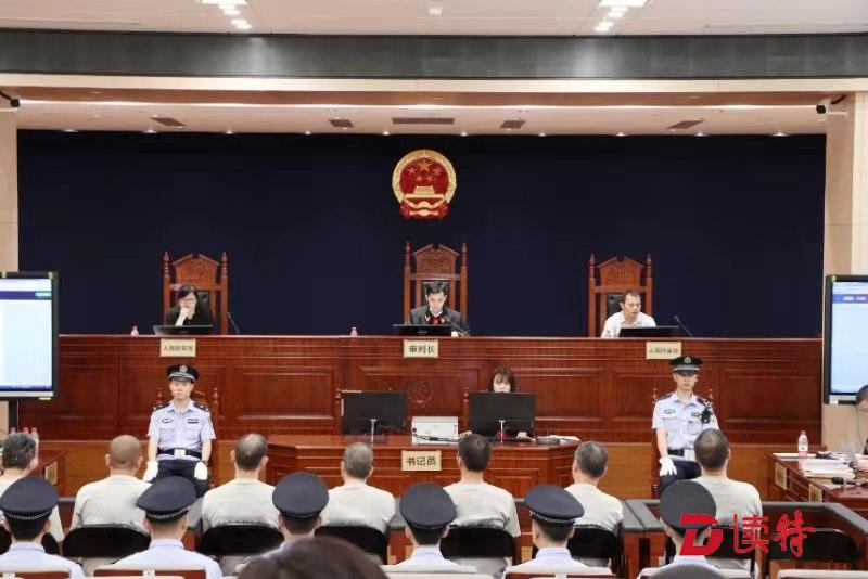 龙华一“林耀东”式恶势力犯罪团伙一审获刑