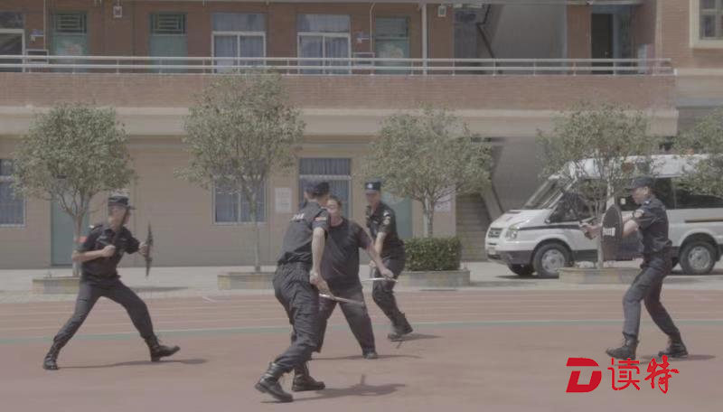 听民意知民情解民难暖民心  宝安公安分局“万警进万家”