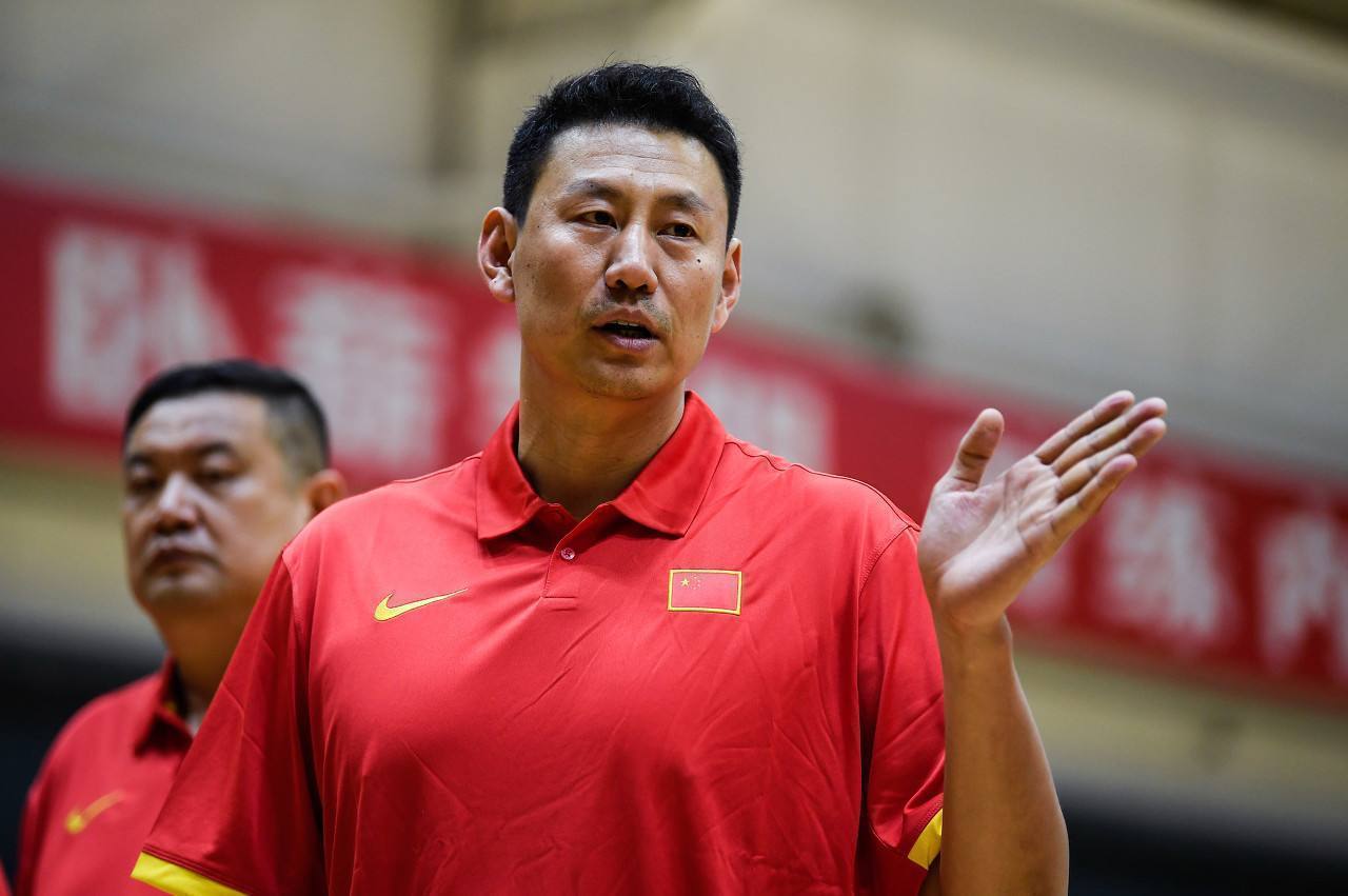 中国篮协：“李楠递交辞职信”消息不属实