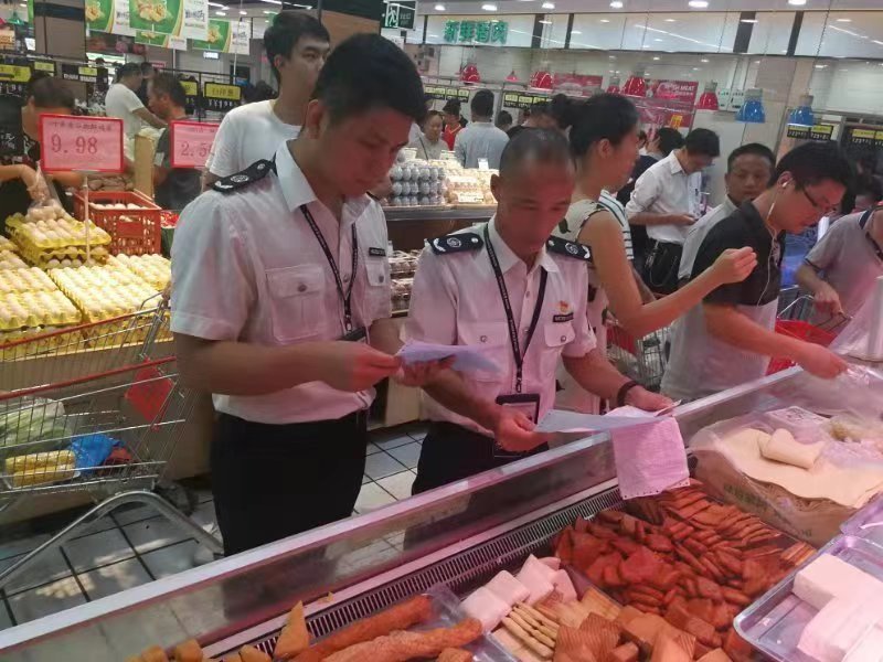 为了舌尖上的安全，中秋佳节他们这样过！