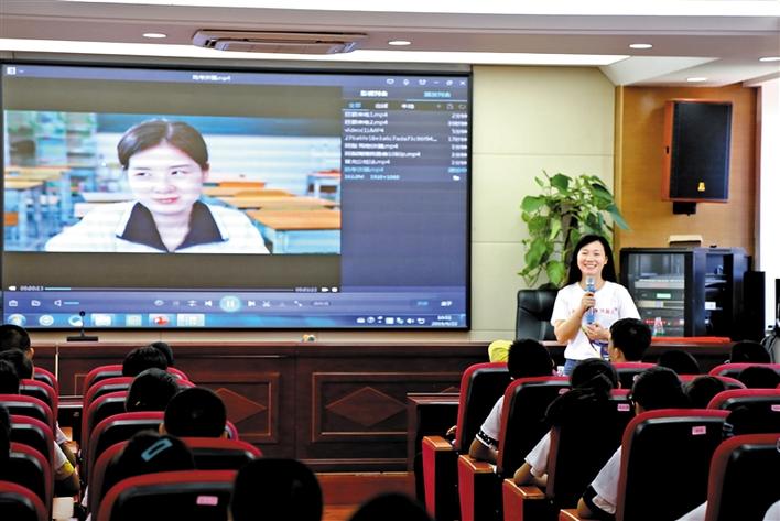 中学生变身反诈宣传员，宝安区新安街道开展防诈宣传活动