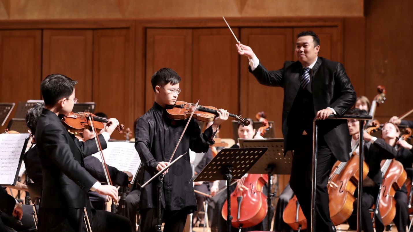 我和我的祖国 一刻也不能分割！2019年深港澳青年音乐会举行 