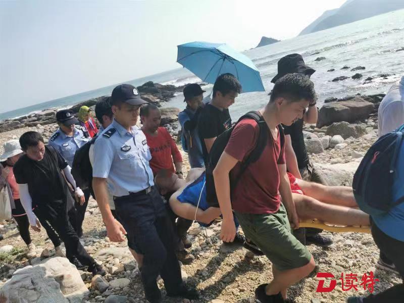 游客突发心脏病昏迷 大鹏警方联合群众搭起“1公里生命线”