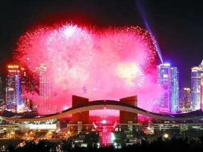 庆祝中华人民共和国成立70周年  深圳将举办群众文艺晚会和焰火晚会