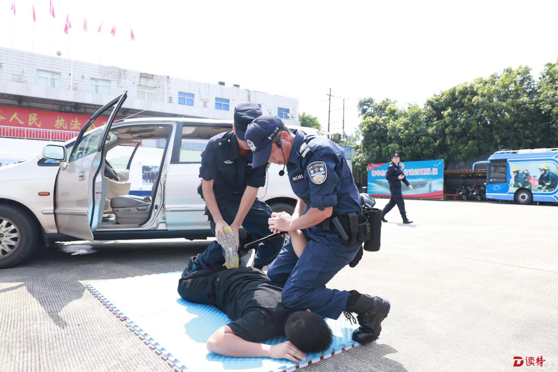 精彩！南山警队教官演练展现实战训练风采