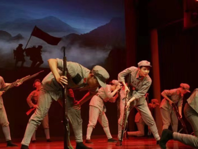 舞台剧《亲爱的红军》在深圳大学上演！用现代方式重现85年前岁月