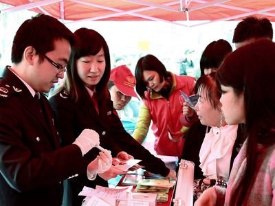 形成任务清单打分考核  推动落实市场监管领域创建任务
