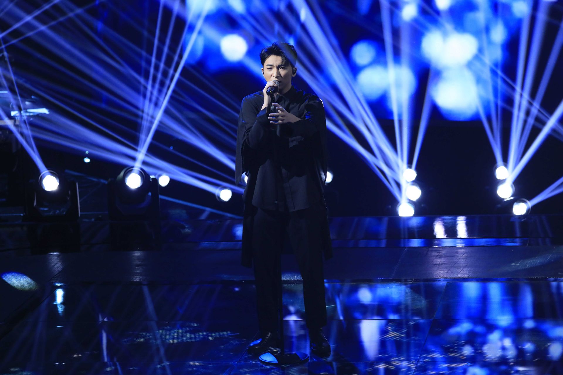 “好声音”邢晗铭、陈其楠：“天才”与 “黑马”兵哥哥