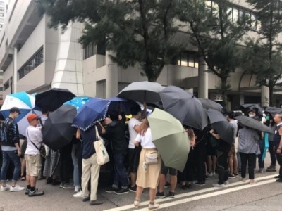 香港警方：77人涉嫌违反蒙面法被捕