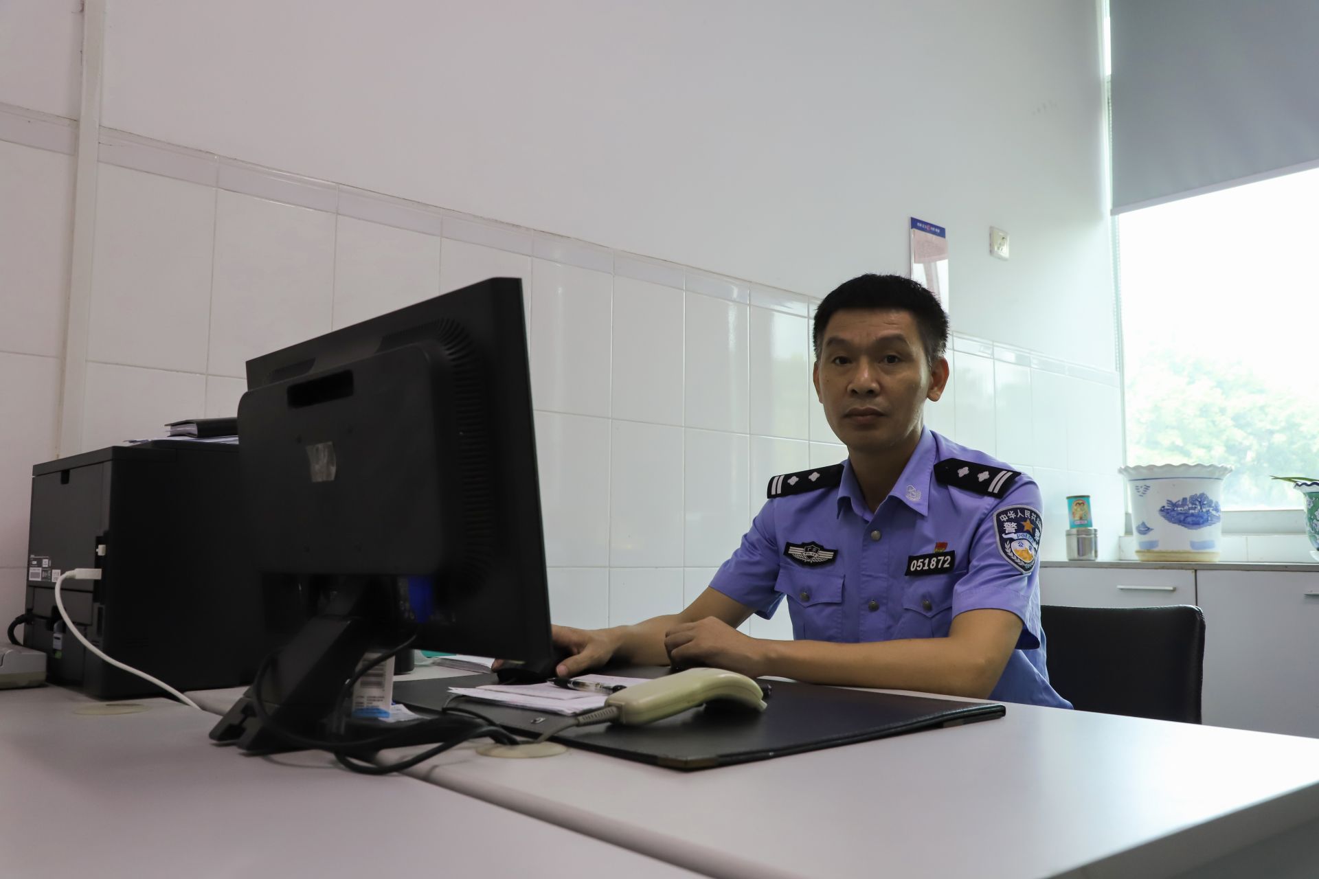 每日警星| 冉小阳：高墙内的白衣卫士