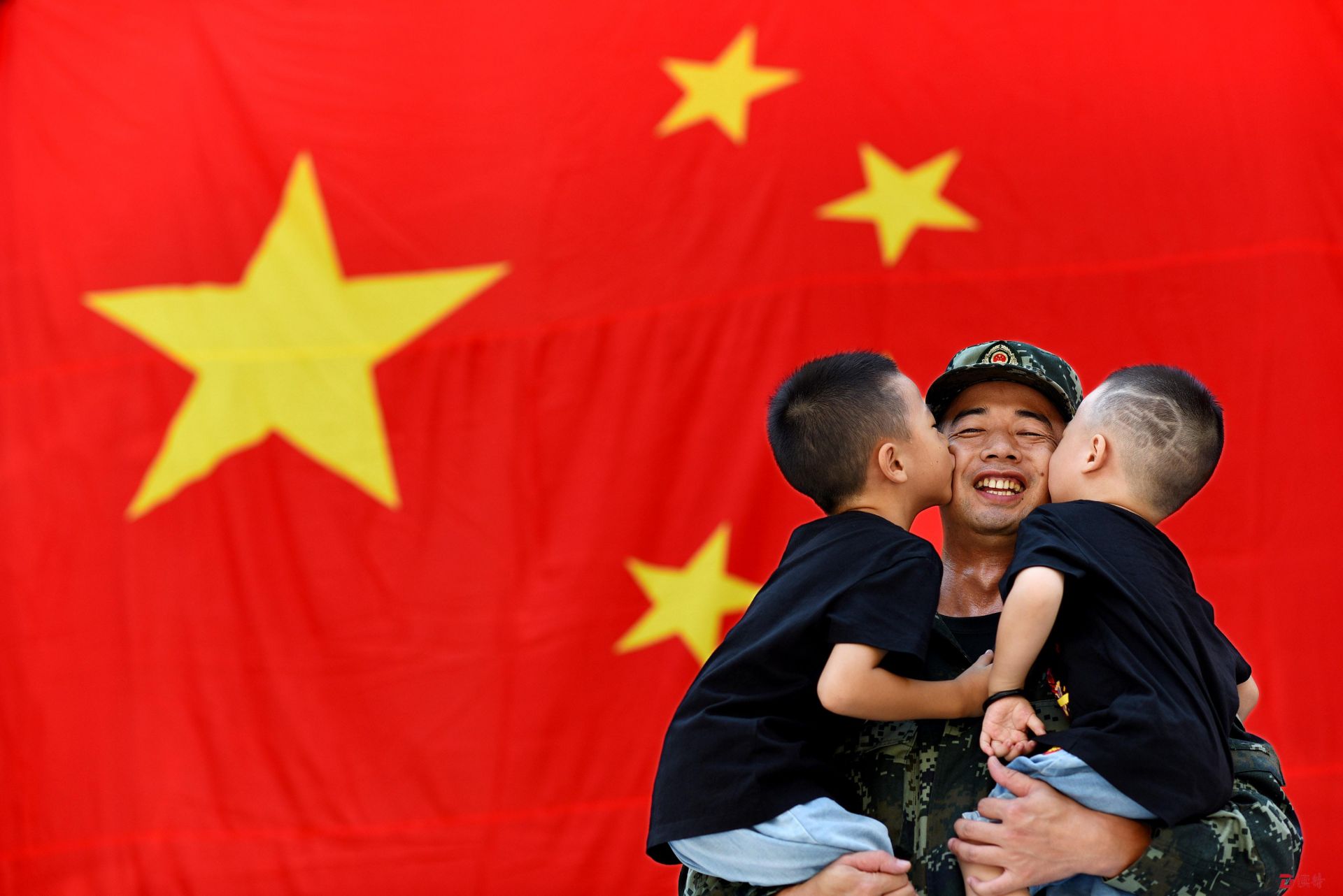 陪伴是最长情告白！军人也有情，也道团圆好