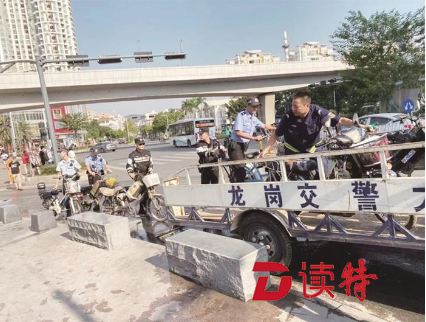龙岗一男子无证驾驶摩托车 交警一查还是酒驾