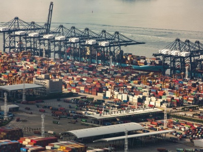 深圳闪亮贸易成绩单来了：前三季出口增长4.8% 民企出口超万亿