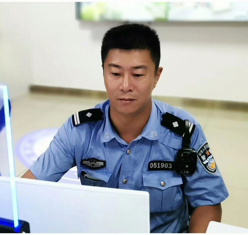 每日警星 | 岳晓嘉：“拼命”的交警神探
